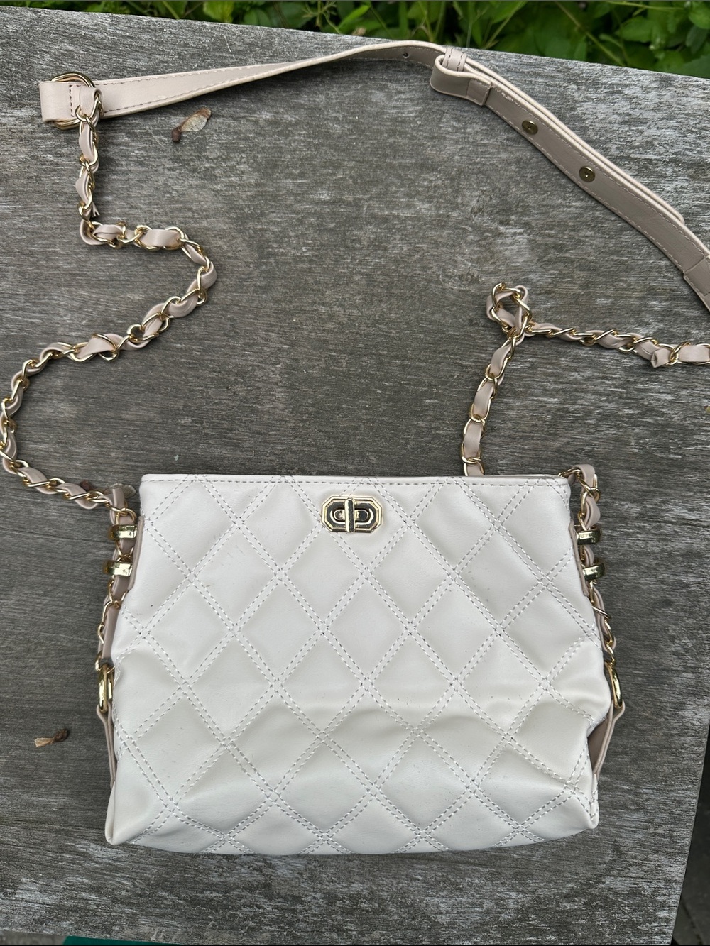 Imitation Chanel Bag Women's Quilted Chain Crossbody Bag - Cream